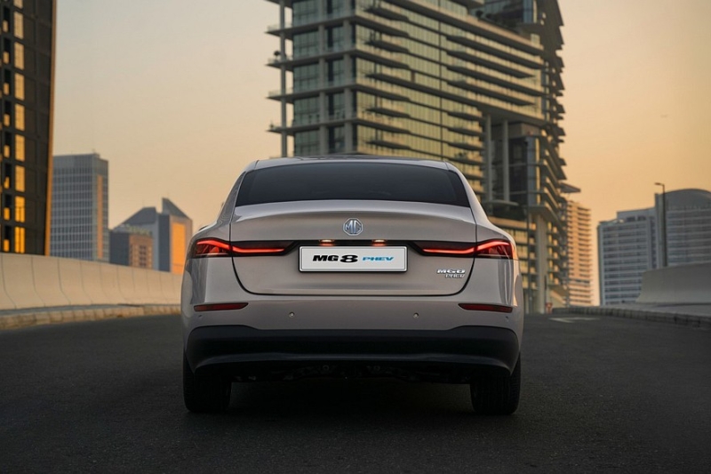 Представлен седан MG 8: очередной клон, причём не первой свежести