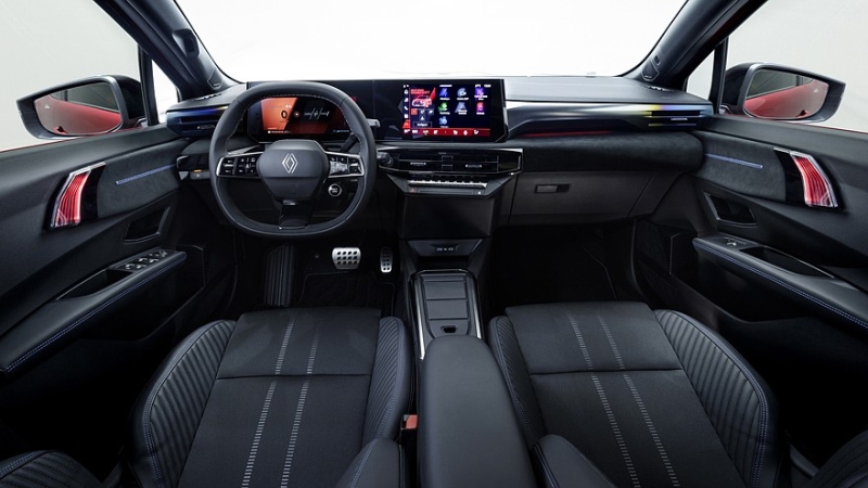 Renault Clio нового поколения подрос, изменил моторную гамму и стал динамичнее