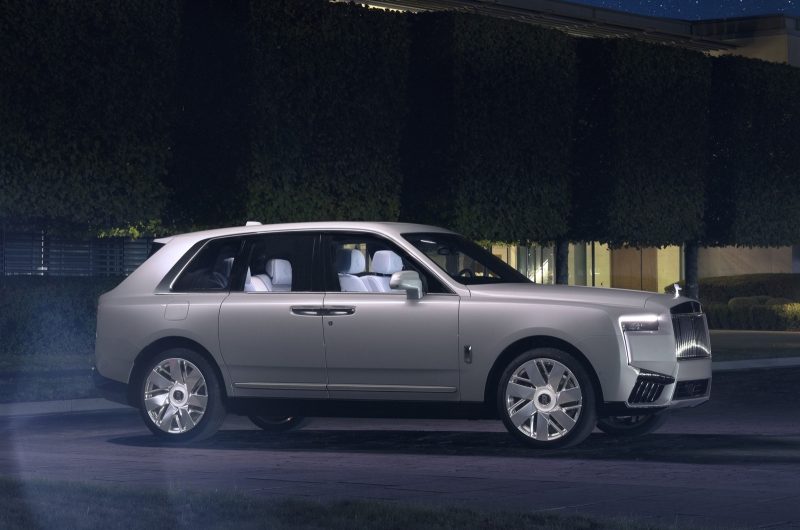 Rolls-Royce создал эксклюзивную космическую версию Cullinan