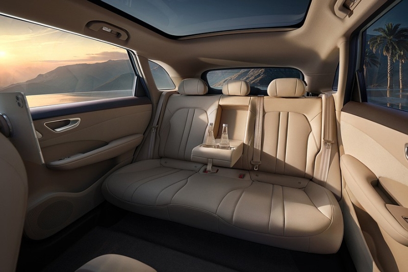 Shangjie H5 от SAIC и Huawei с простеньким дизайном начинает карьеру с ошеломительного успеха