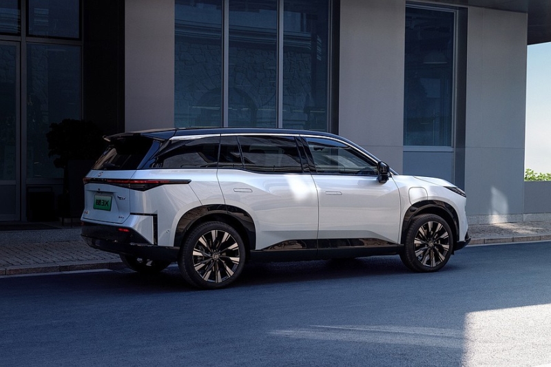 Анонсирован новый кроссовер от GAC – Aion i60, брат Toyota bZ3X