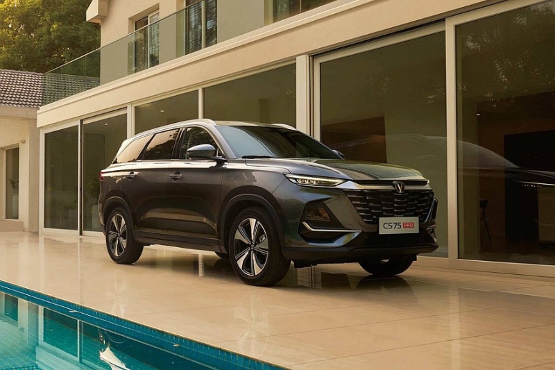 Changan CS75 Pro, бывший «престижный» Oshan, получил новый салон и более мощный мотор