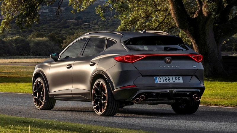 Cupra Formentor VZ5 с 390-сильной «турбопятёркой» Audi неожиданно вернулся на рынок