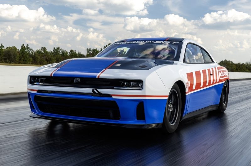 Dodge Charger получил мотор V8 Hemi и готовится обкатать его на гонках
