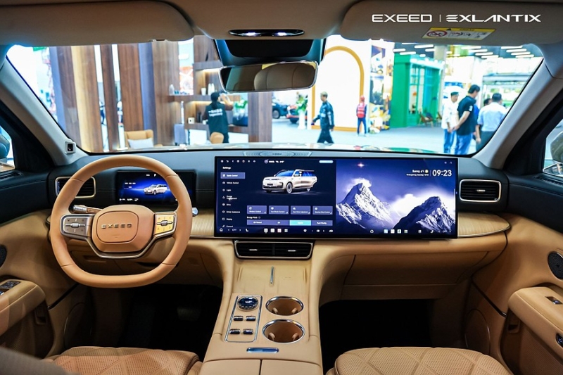 Exeed анонсировал запуск нового кроссовера ET8