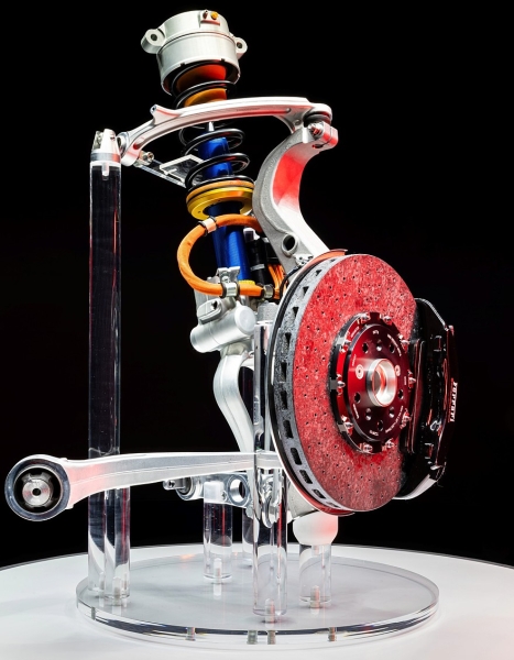 Ferrari показала платформу первого электромобиля: цифры воображения не поражают