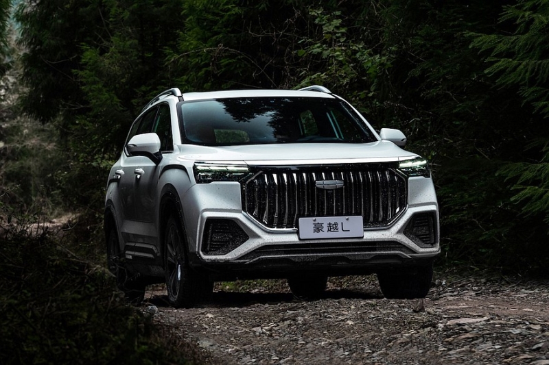 Geely полностью раскрыла дизайн обновлённого кроссовера Okavango