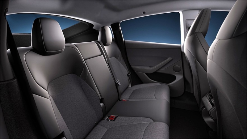 Голые и смешные: Tesla представила «дешёвые» Model Y Standard и Model 3 Standard