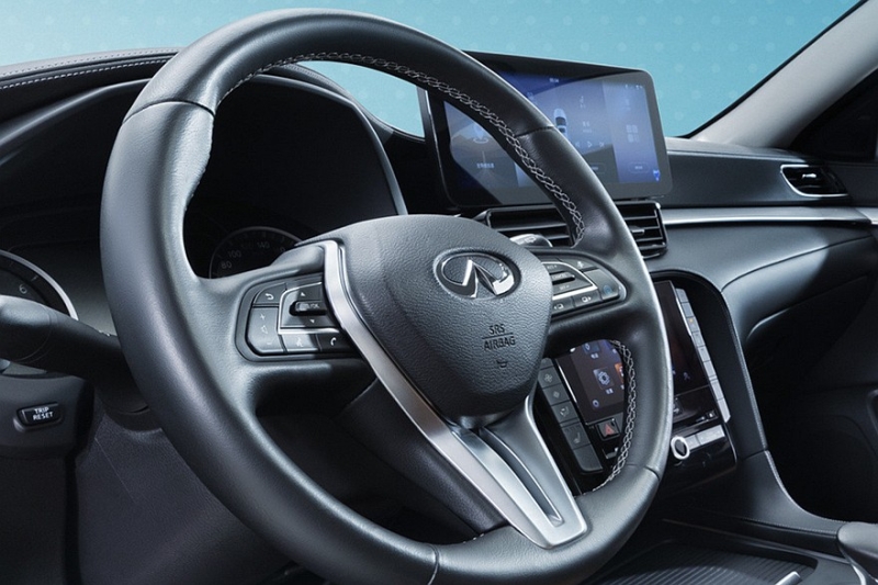 Infiniti QX50 ещё поживёт: кроссоверу доработали салон