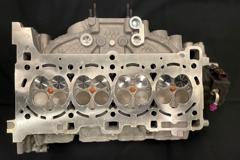 Новая «турбочетвёрка» от Stellantis: форкамерное зажигание, цикл Миллера и 329 л.с.