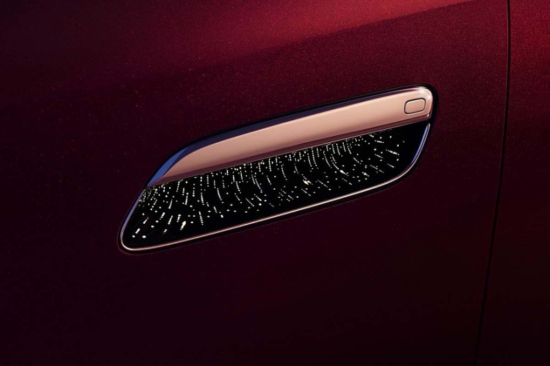 Новый флагманский кроссовер Voyah Taishan едет в Россию