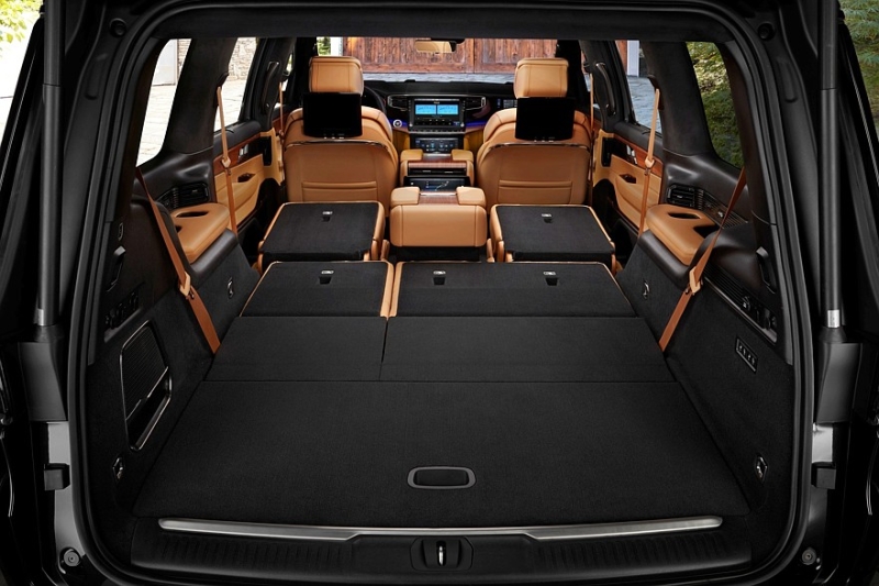 Обновлённый Jeep Grand Wagoneer: без хрома, без V8, но с мощной гибридной версией