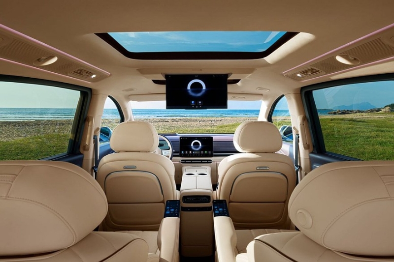 Обновлённый минивэн Voyah Dream едет в Россию: дополнение, а не замена