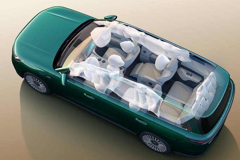 Представлен роскошный кроссовер Chery Fulwin T11. В России он появится под другим брендом