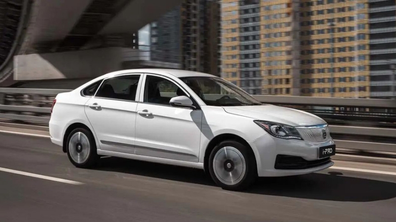 Пришла пора попрощаться с самым дешёвым Evolute: седан i-Pro покидает российский рынок