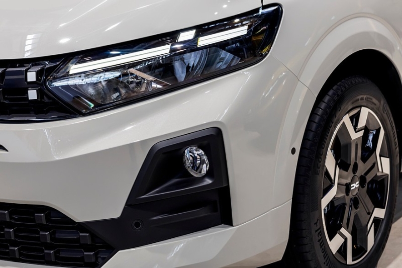 Рестайлинговые Dacia Logan, Sandero и Jogger стали богаче и получили новую технику