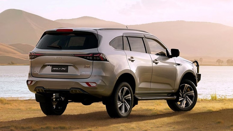Рестайлинговый Isuzu MU-X обзавёлся спецверсией Tour Mate