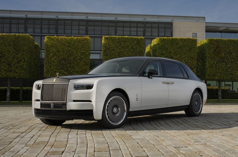 Rolls-Royce подготовил особенный Phantom в честь 100-летия седана