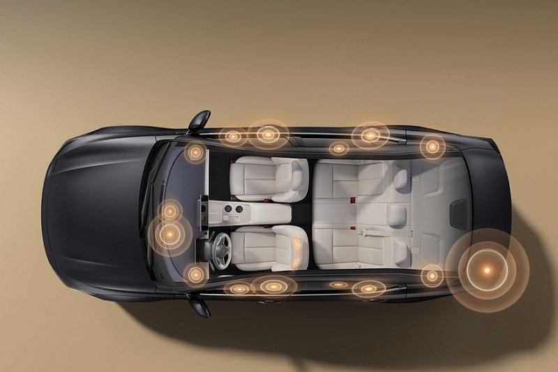 Седан Nissan Teana показал свой новый интерьер