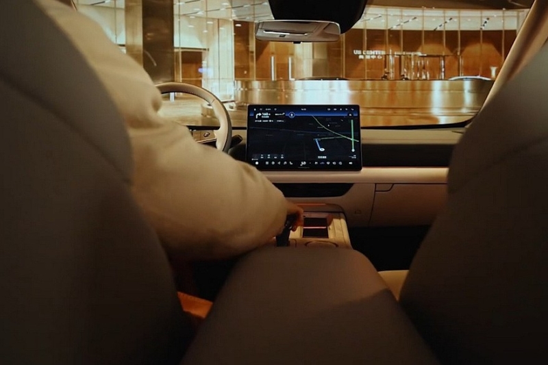 Седан Nissan Teana показал свой новый интерьер