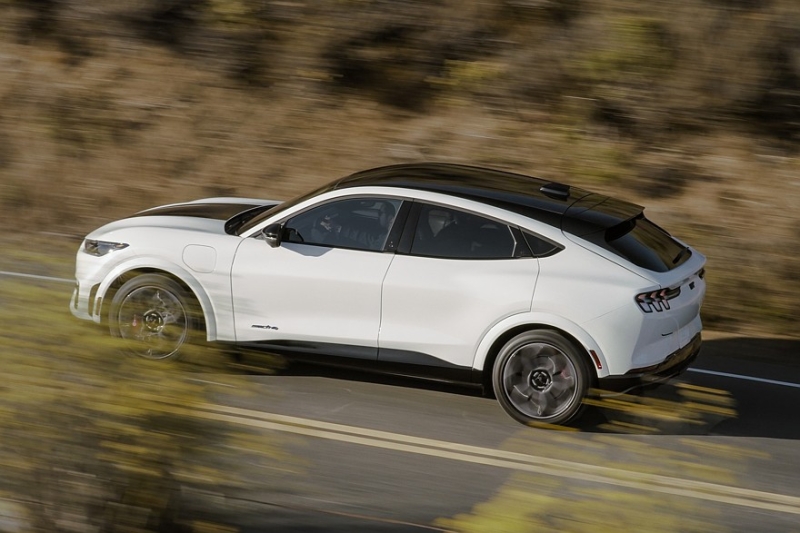 Синева ему к лицу: Ford Mustang Mach-E обзавёлся спецверсией California Special