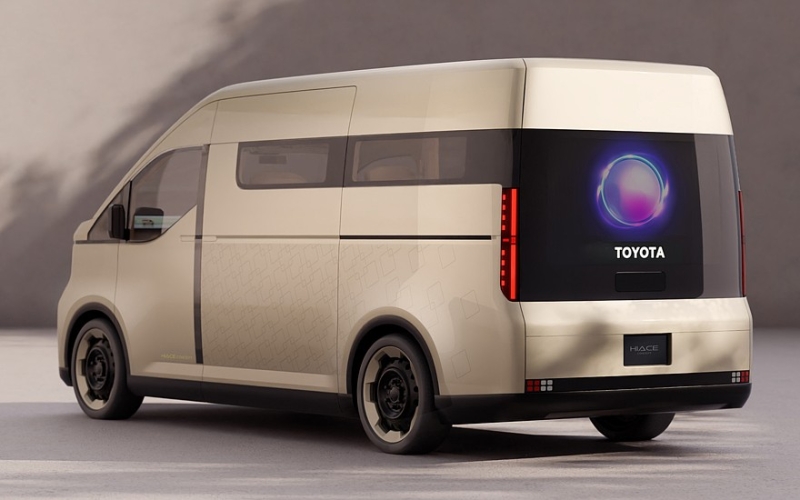 Toyota показала в Токио предвестника вэна HiAce нового поколения
