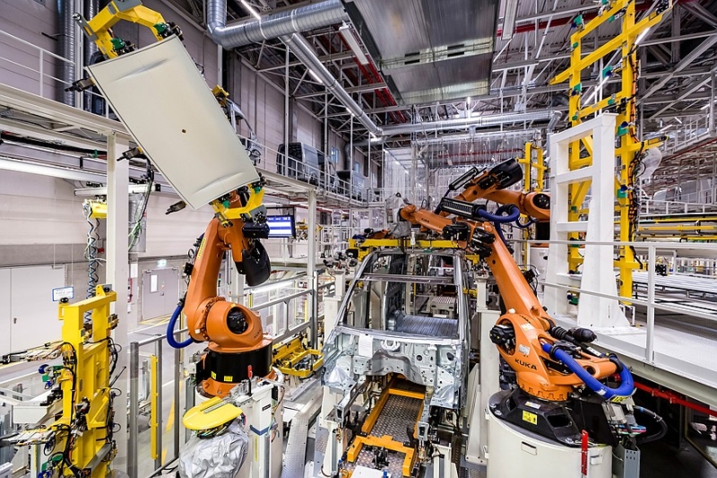 Volkswagen готовит новый Crafter и собирается расширить завод в Польше