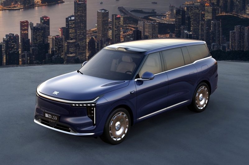 Флагманский гибридный кроссовер IM LS9 выходит на рынок в двух версиях