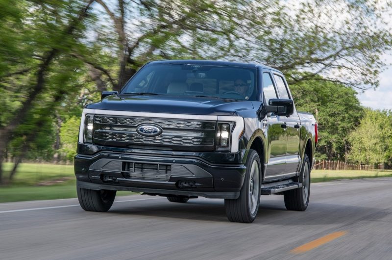 Ford может поставить крест на большом электрическом пикапе F-150 Lightning