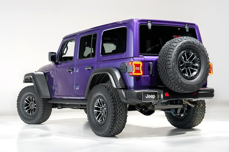 Jeep Wrangler сохранил V8 в 2026 модельном году и подешевел сразу на 20 000 долларов