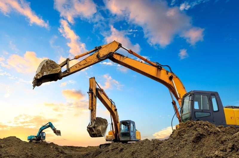 Лукойл представил смазочные материалы и цифровые сервисы на конференции «Дело Спецтехники»