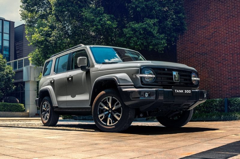 Обновлённый внедорожник Tank 300 выходит на российский рынок, цены известны