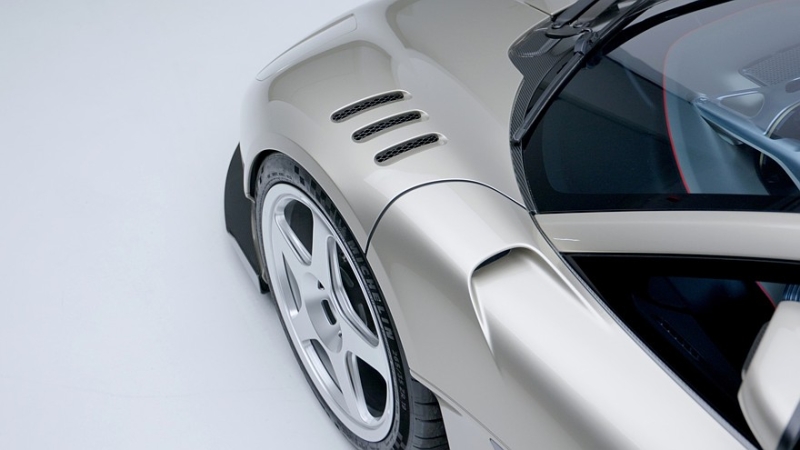 По цене самолёта: один из пяти суперкаров Gordon Murray S1 LM продадут на аукционе