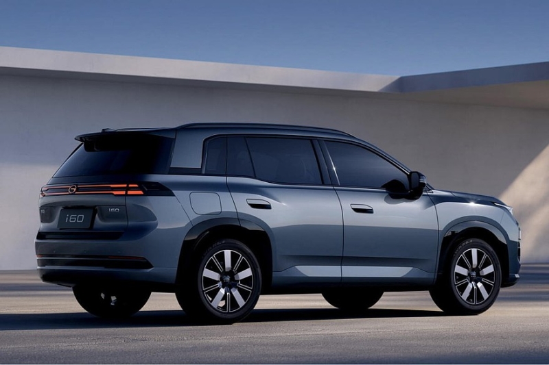 Представлен кроссовер GAC Aion i60: пока дороже брата от Toyota