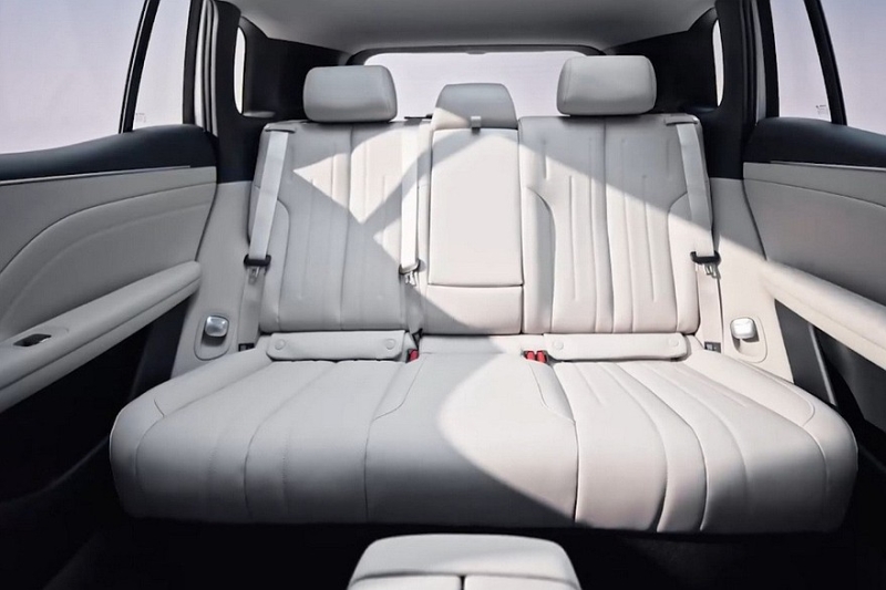 Представлен кроссовер GAC Aion i60: пока дороже брата от Toyota