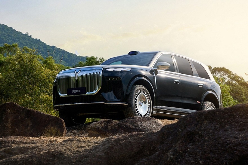 Роскошный кроссовер Voyah Taishan: успешный старт в Китае и премьера версии для России