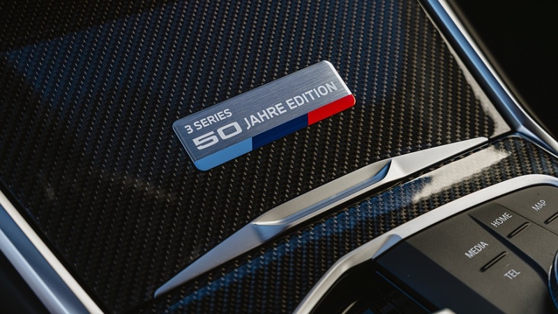 Седан BMW 3 series обзавёлся особенной версией в честь полувекового юбилея