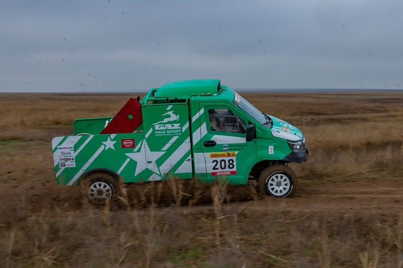Туман, сходы и ночной финиш: второй гоночный день ралли-рейда «Великая степь»