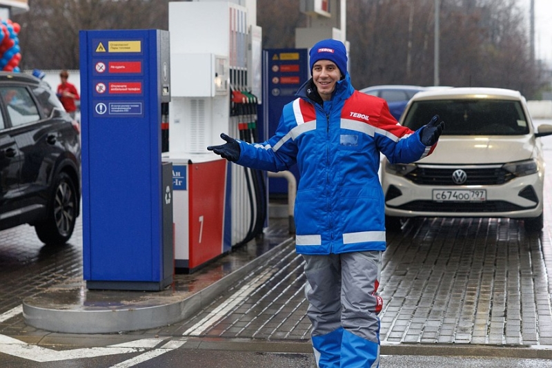 Заправиться у Димы Гордея и попытаться выиграть миллион баллов: День клиента на АЗС Teboil