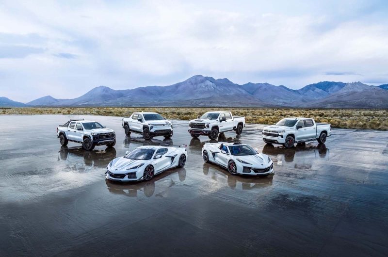 Chevrolet подготовил юбилейные версии Corvette, Colorado и Silverado