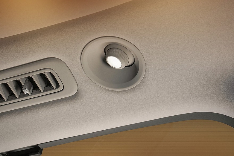 Флагманский кроссовер Leapmotor D19: засвечен интерьер