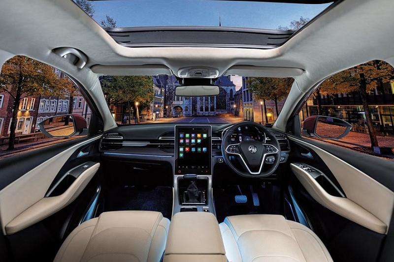 Кроссовер MG Hector, брат Chevrolet Captiva: грядёт ещё один рестайлинг