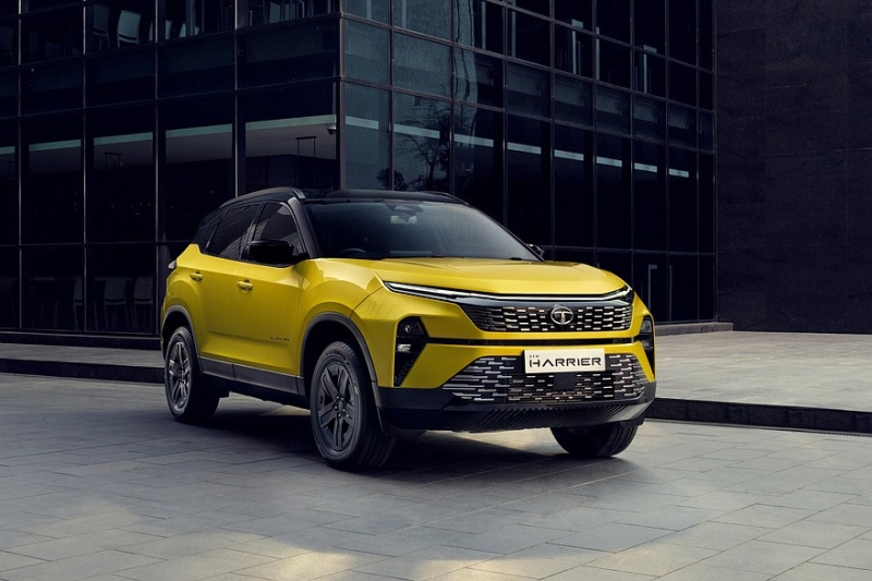 Кроссоверы Tata Harrier и Safari: теперь с бензиновым мотором