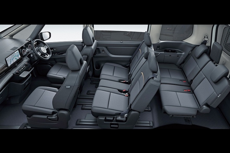 Минивэн Nissan Serena: рестайлинг богатых версий и расширение гаммы