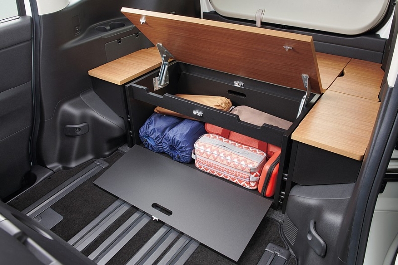 Минивэн Nissan Serena: рестайлинг богатых версий и расширение гаммы