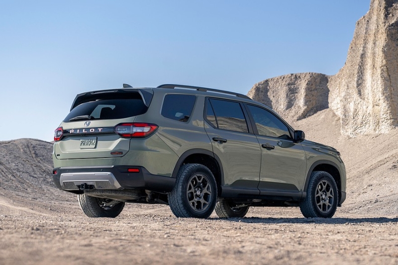 Обновлённый кроссовер Honda Pilot стартовал с подросшими ценами