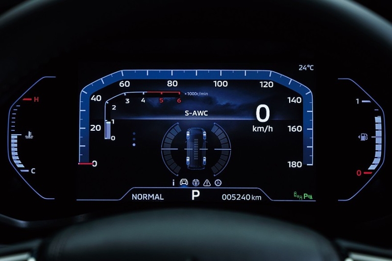 Обновлённый минивэн Mitsubishi Delica D:5 предложен с прежним дизелем