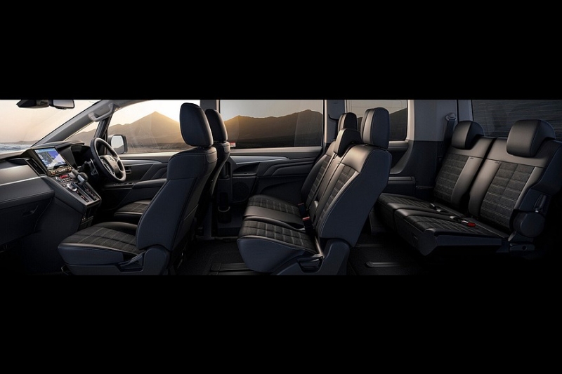 Обновлённый минивэн Mitsubishi Delica D:5 предложен с прежним дизелем