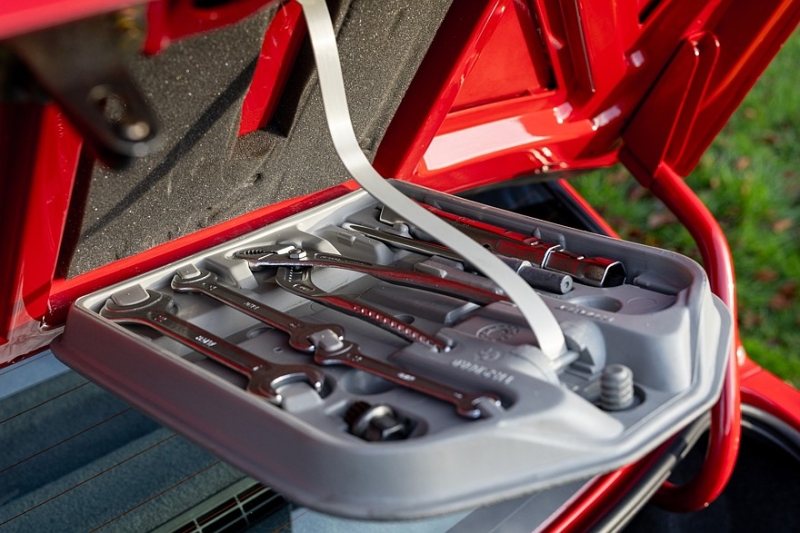 Редкий BMW M3 Sport Evolution 1990 года в идеальном состоянии продадут на аукционе