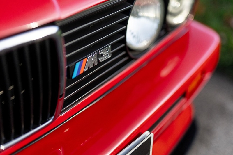 Редкий BMW M3 Sport Evolution 1990 года в идеальном состоянии продадут на аукционе